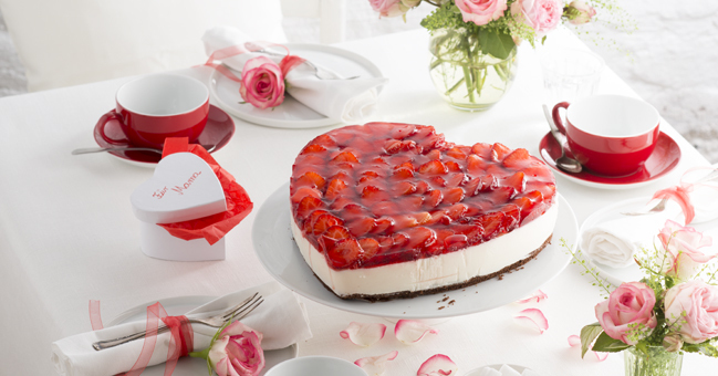 Erdbeer-Holunder-Torte