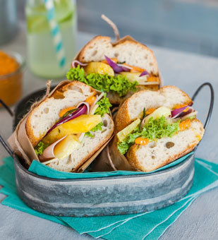 Hawaii-Sandwich mit Paprikamayonnaise